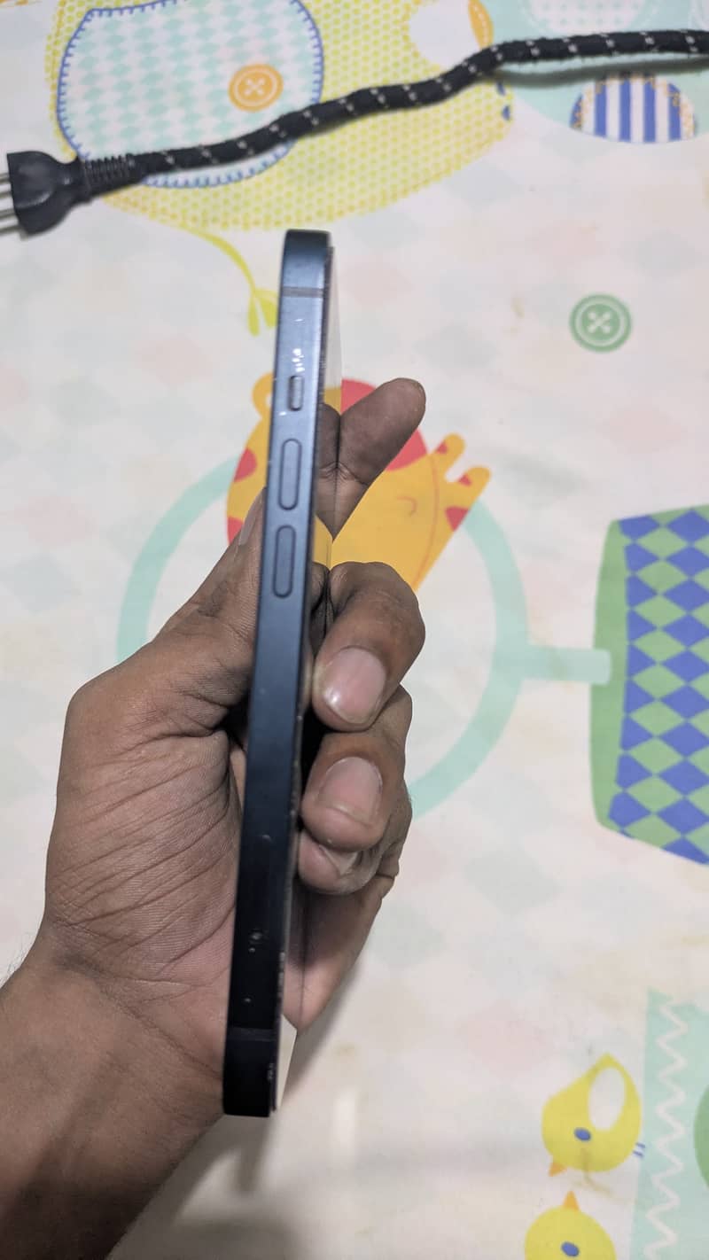 IPHONE 13 2