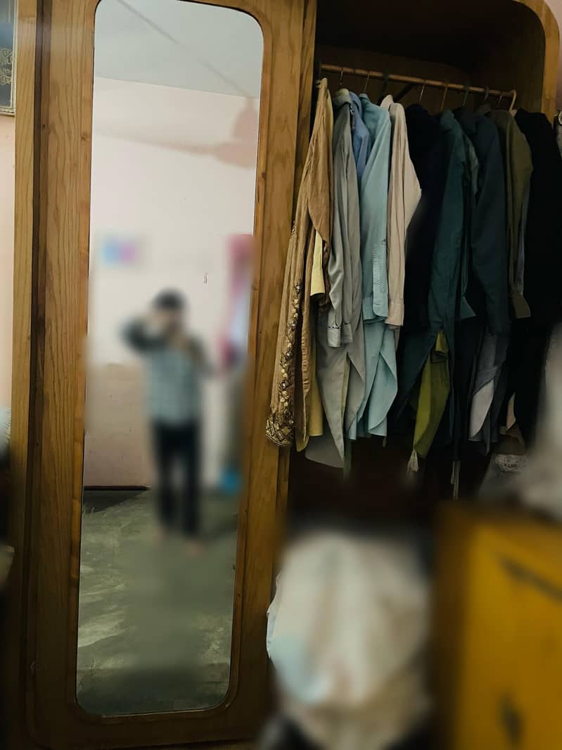 wardrobe 1