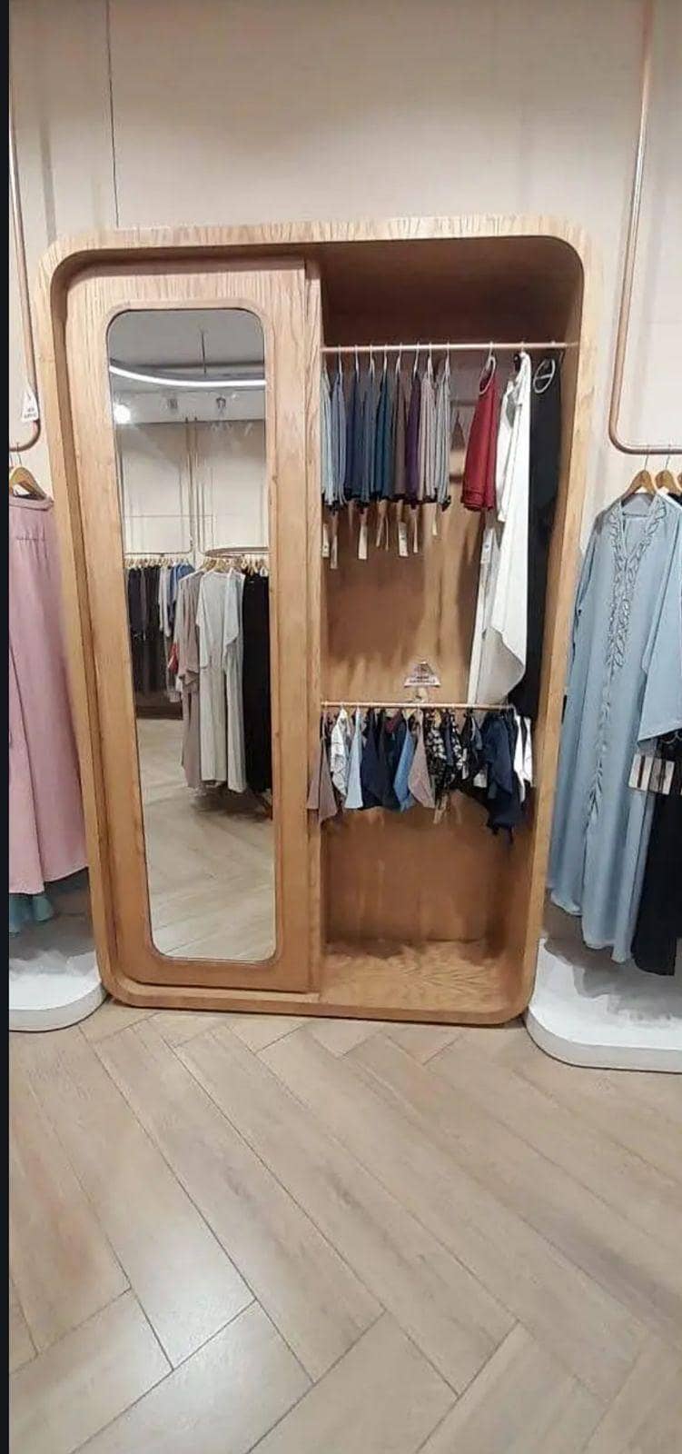wardrobe 4