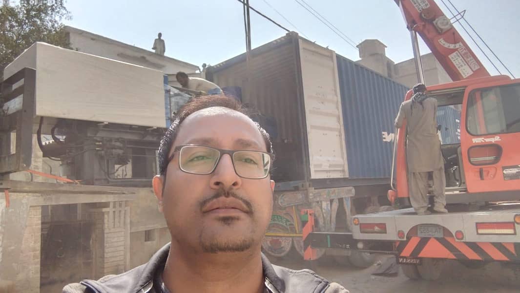 injection moulding machine 15