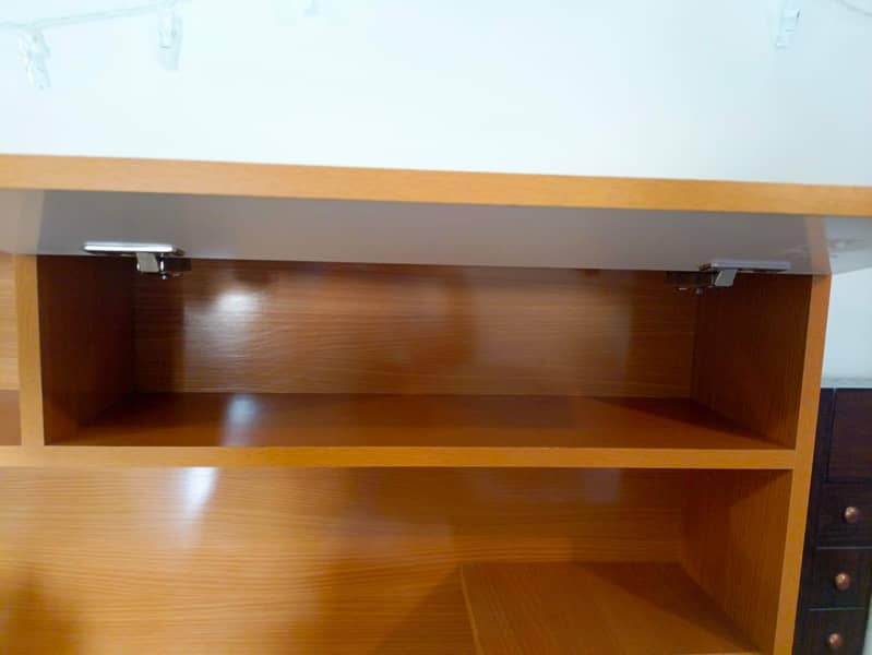 Study table for kids. 5