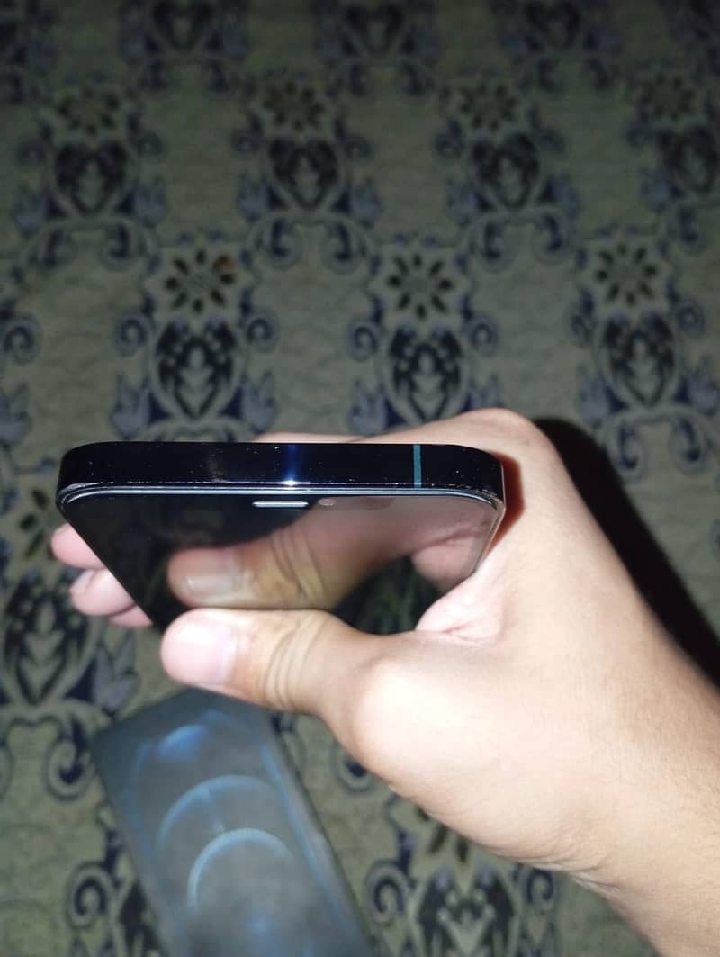 iPhone 12 Pro 5
