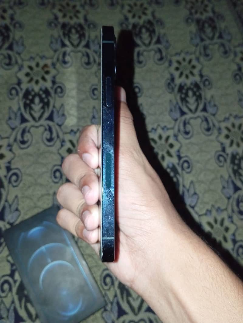 iPhone 12 Pro 6