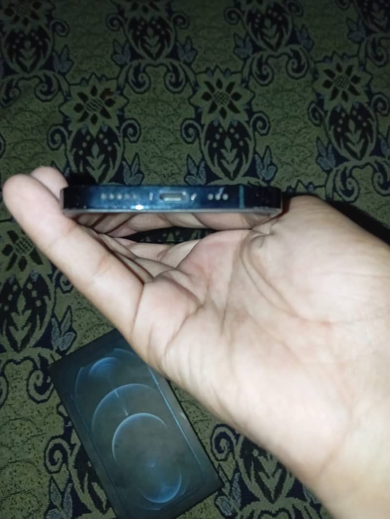 iPhone 12 Pro 8