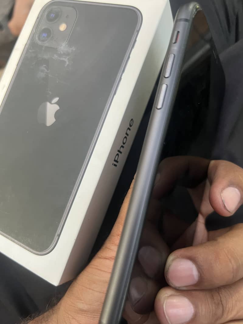 iPhone 11 2