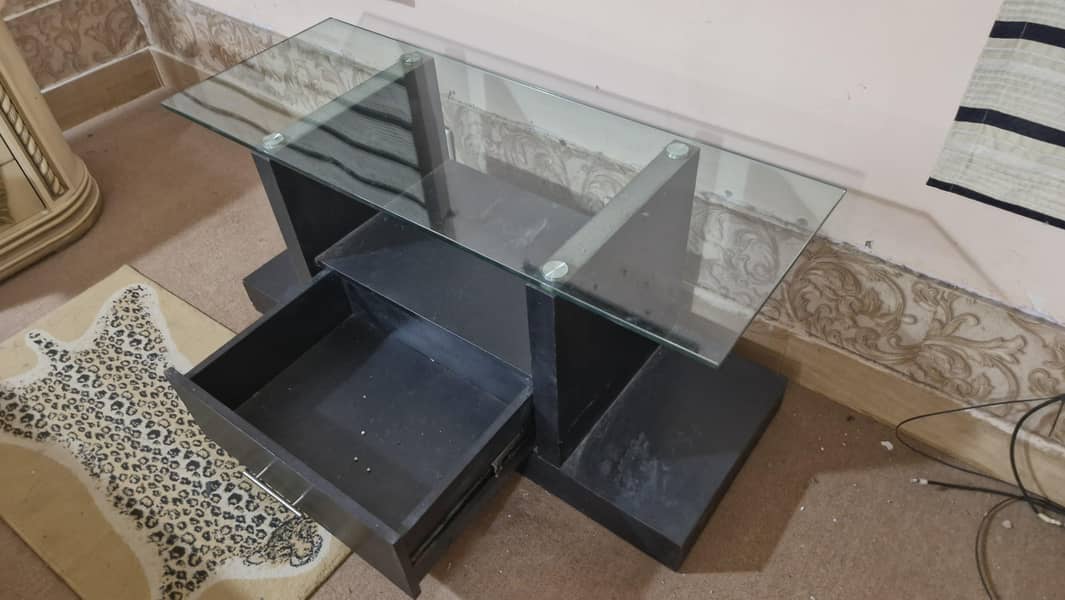 TV CONSOLE TABLE 1