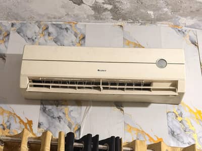 gree 1.5 ton
