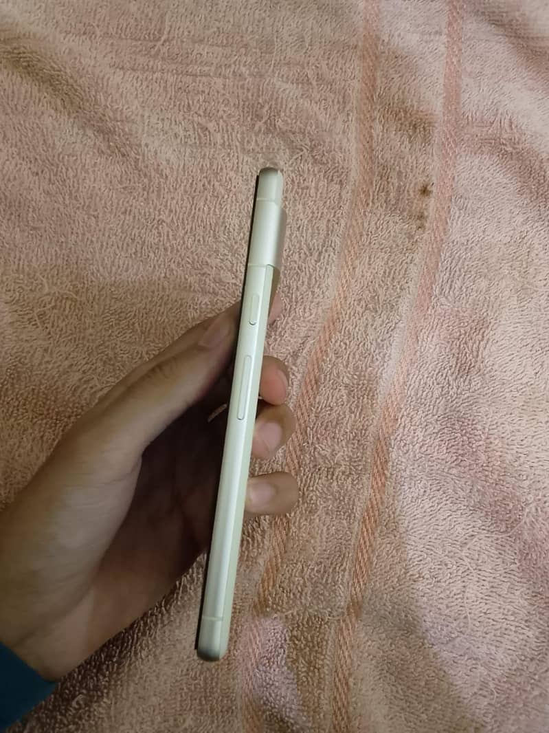 Google Pixel 7 5