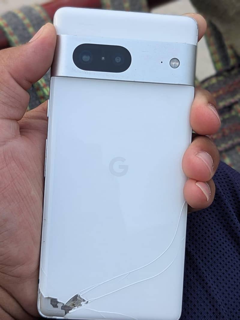 Google Pixel 7 3
