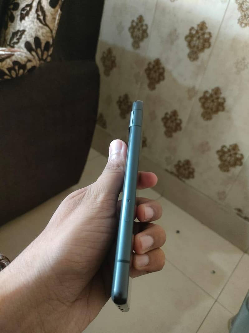 Google Pixel 7a 5
