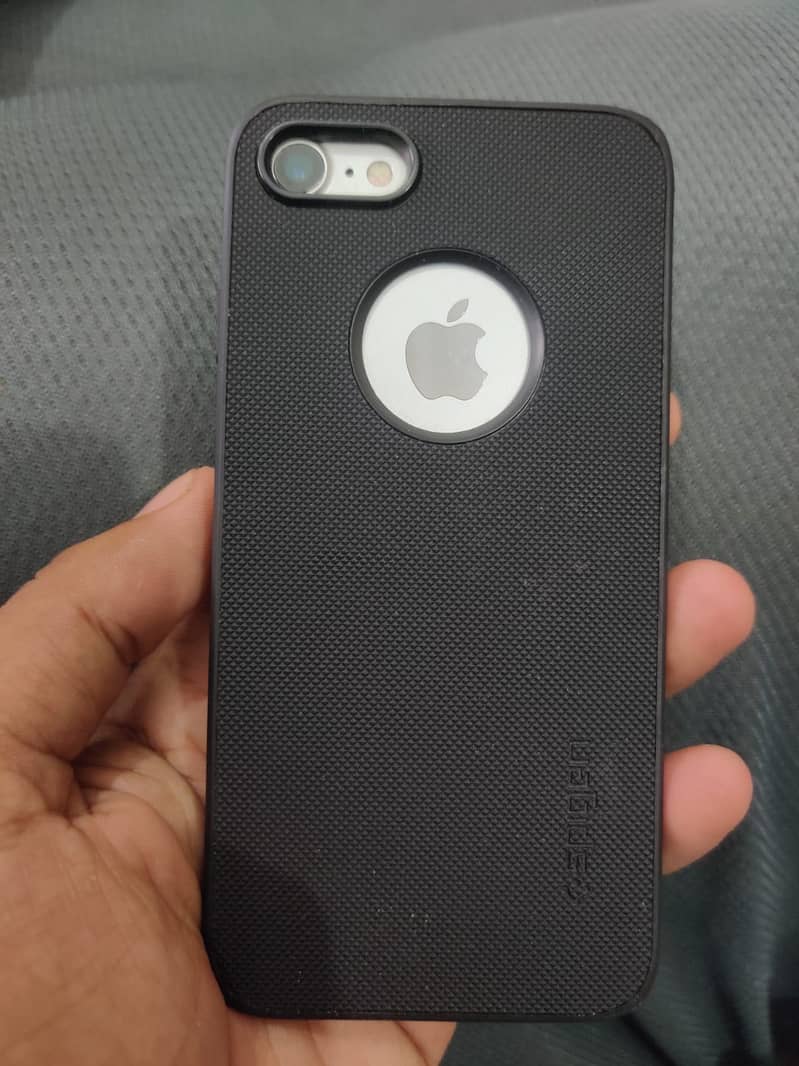 Apple iPhone 7 3
