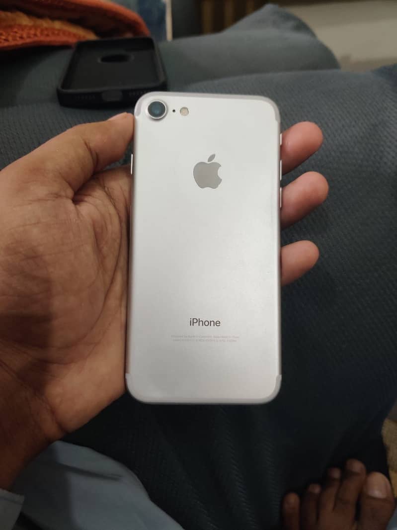 Apple iPhone 7 5