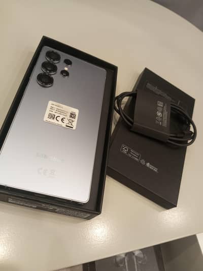 samsung galaxy S25 ultra,512gb,double physicle  varient