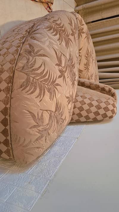 sofacum bed and setti