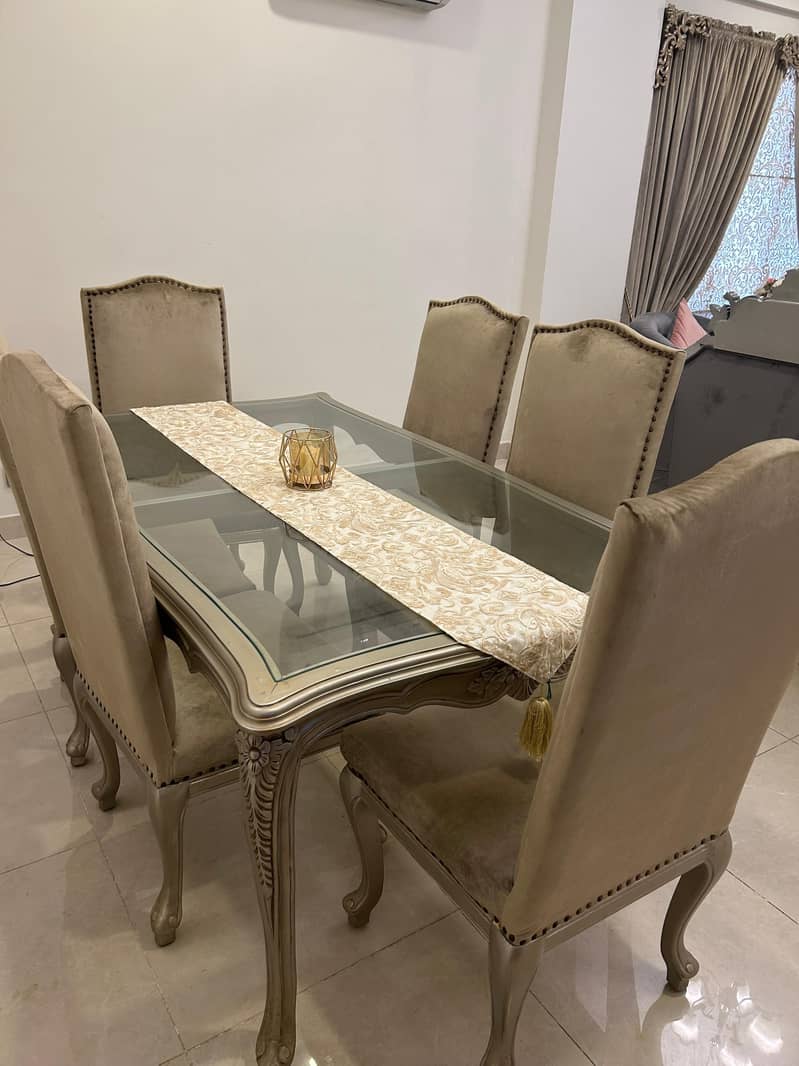 dinner table set for 6 2