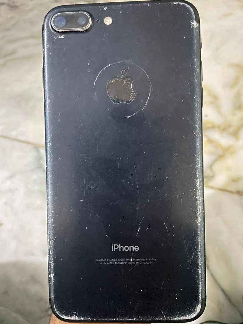 Apple iPhone 7 Plus 0