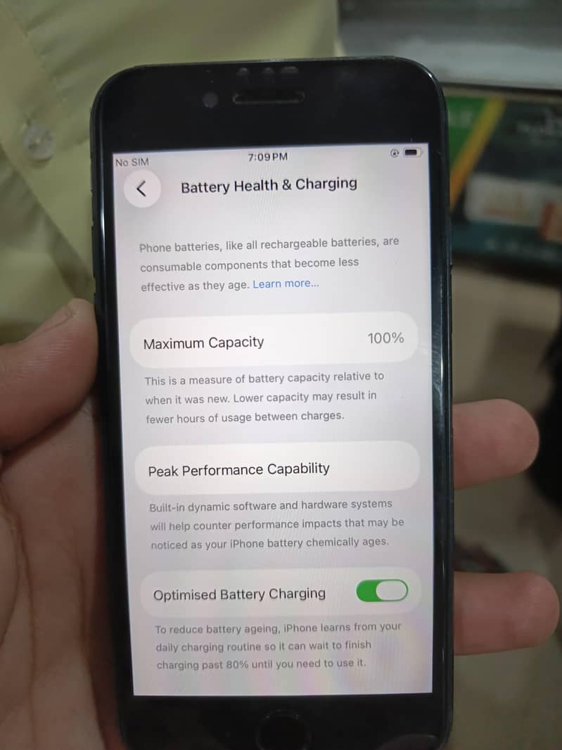 Apple iPhone SE 4