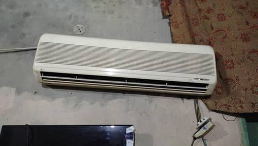 LG Ac 1.5 Tan for sale
