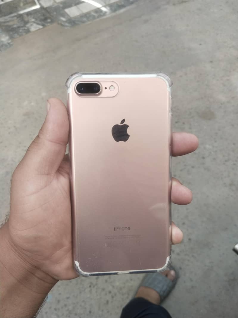 Apple iPhone 7 Plus 2
