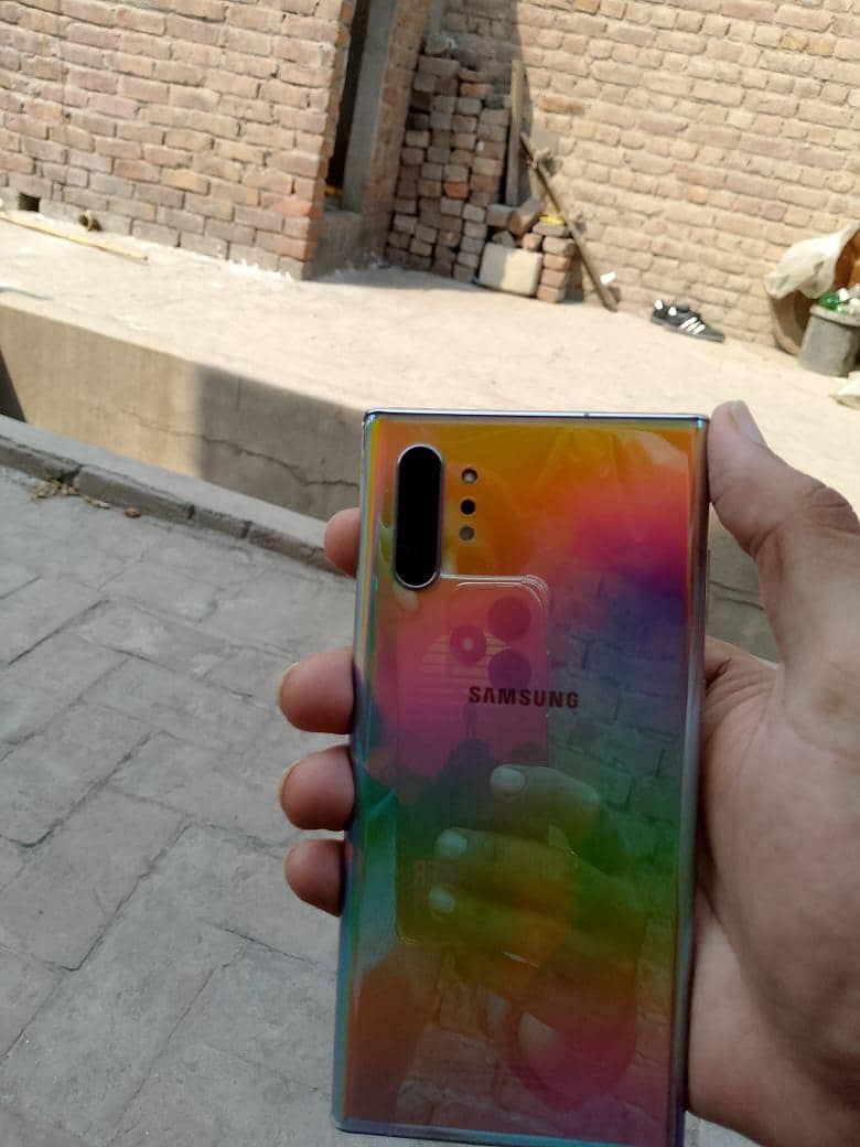 Samsung Note 10 plus 3