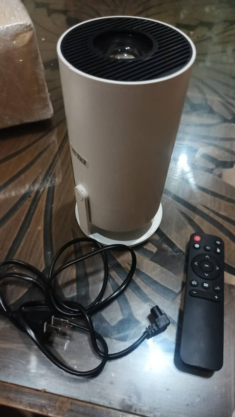HY300pro projector 3