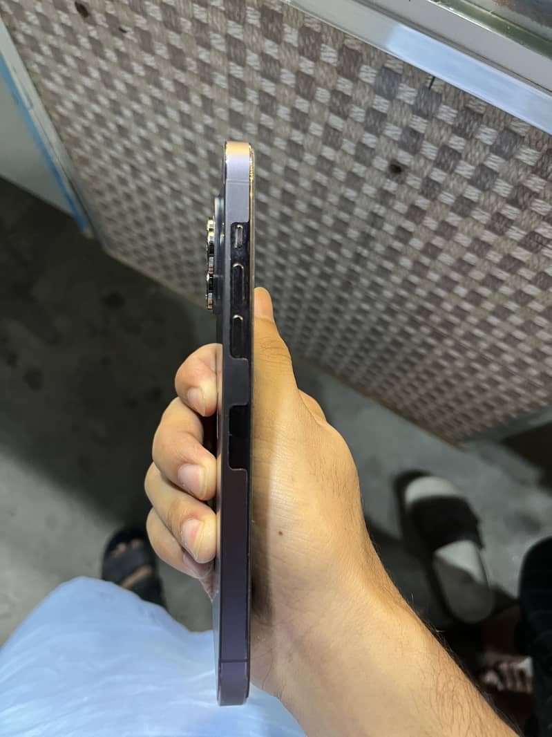 Iphone 14pro max 6