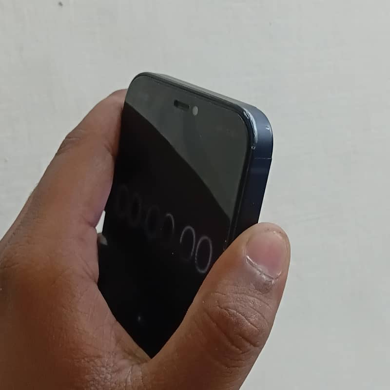 IPHONE 12 0