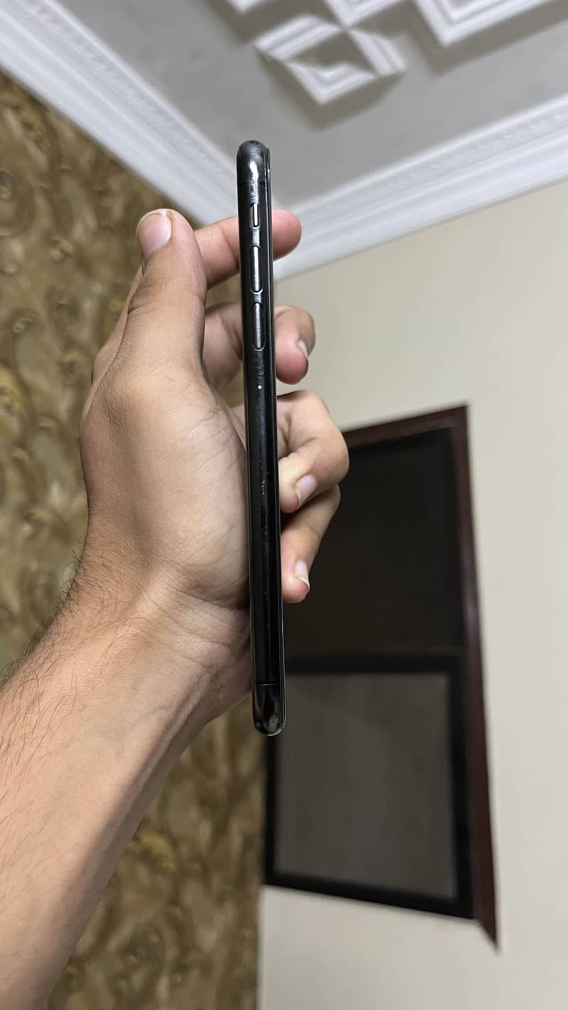 IPHONE XS 5