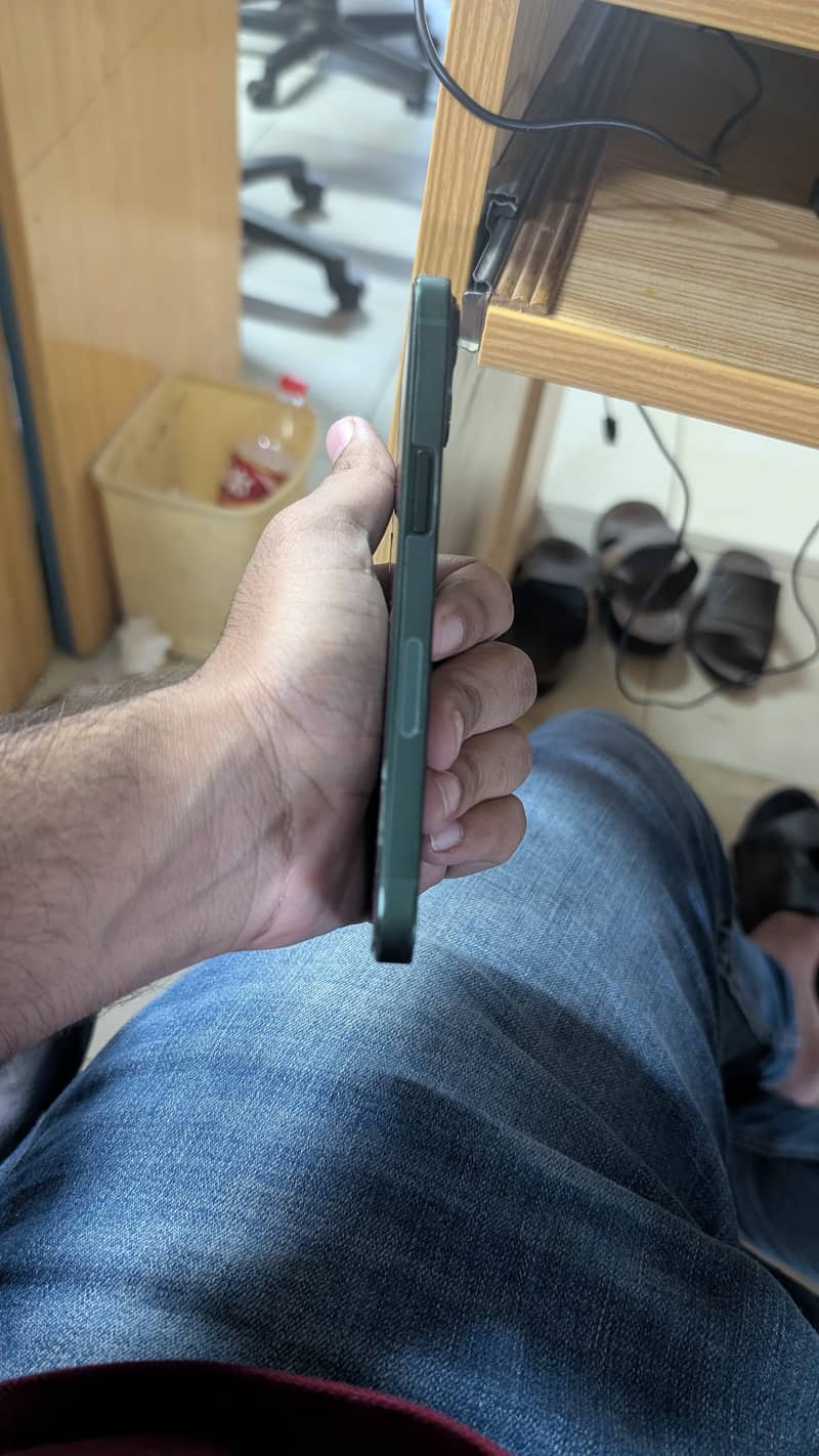 iPhone 13 jv 3