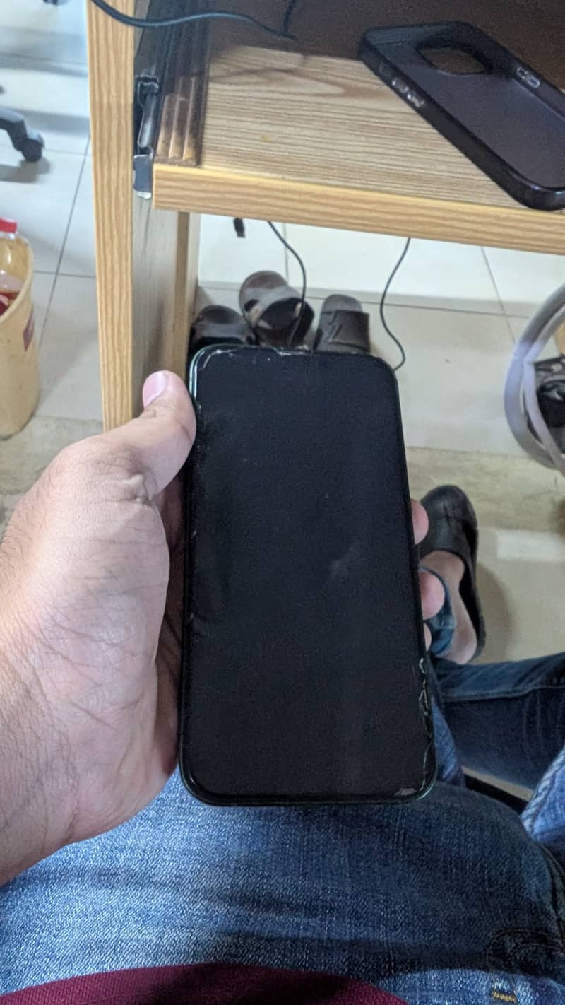 iPhone 13 jv 4