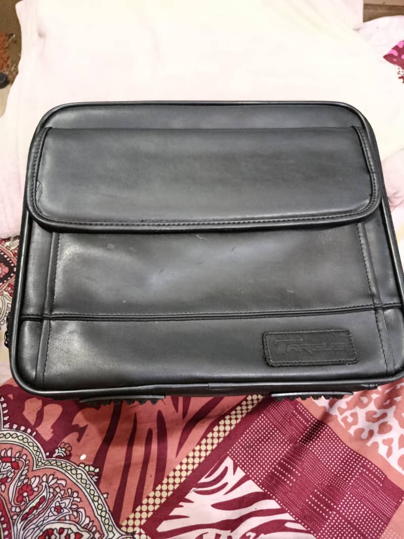 laptop briefcase 1