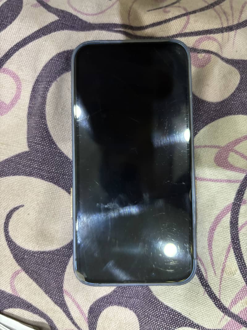 iPhone 13 mini 1