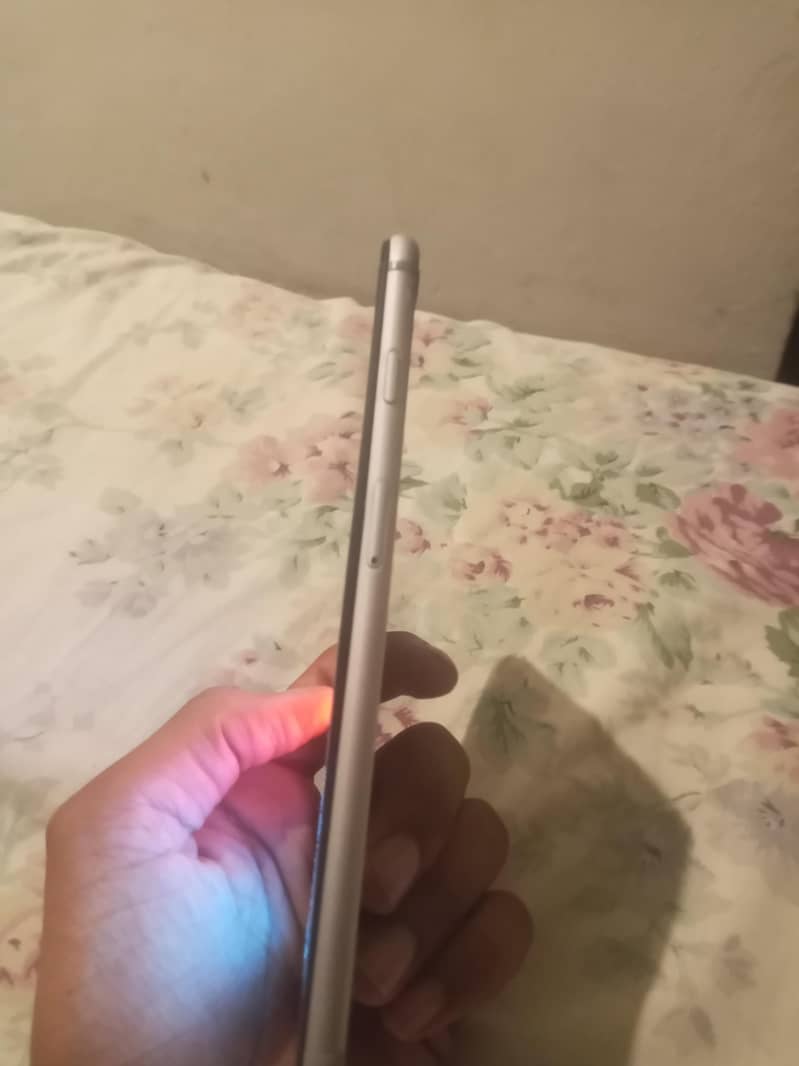 Apple iPhone 6 Plus 2