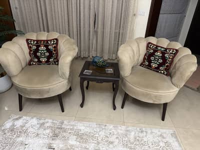 7 seater sofa, 2 chairs , 2 side table and centre table