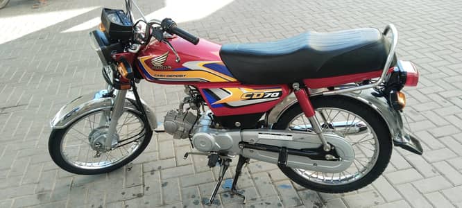 Honda CD 70 for sale 0.3. 4.5. 061.00. 67