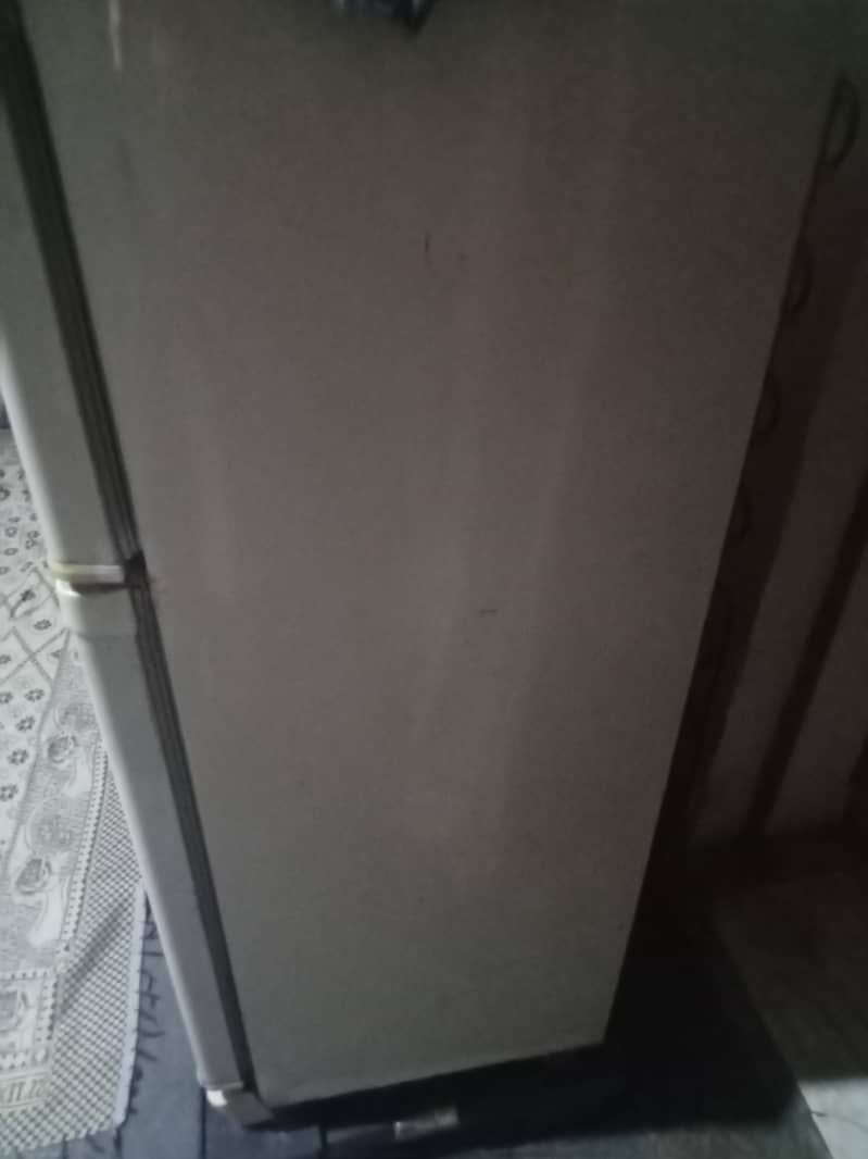 Refrigerator 4