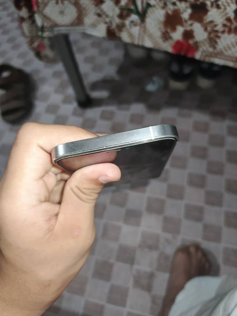 iPhone 12 pro 1