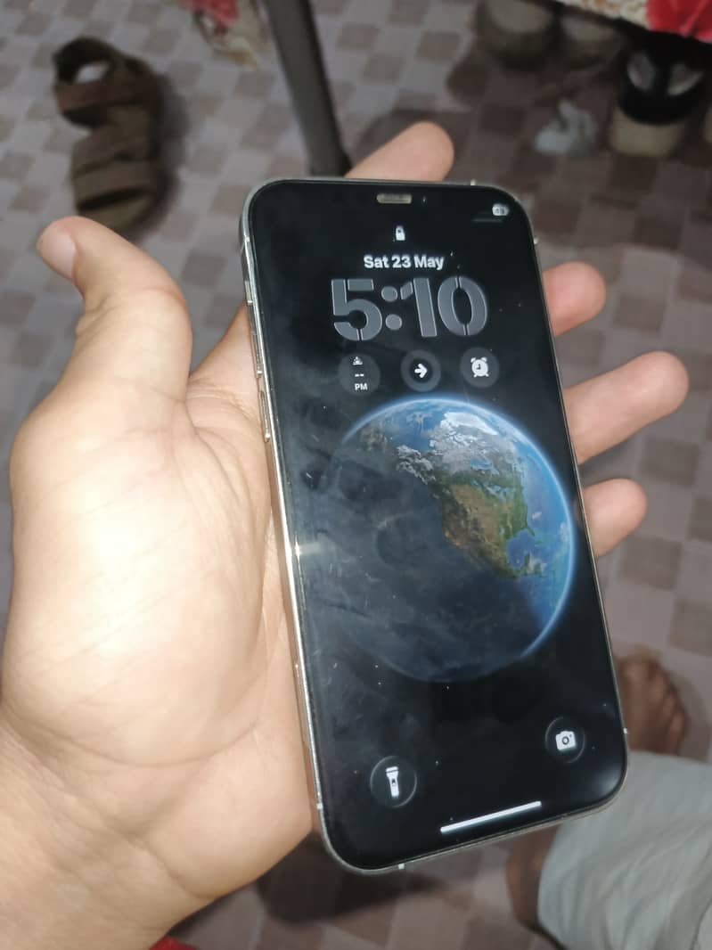 iPhone 12 pro 4