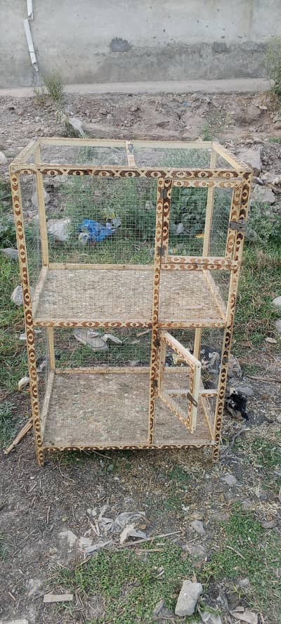 Brand New condition cage for sale