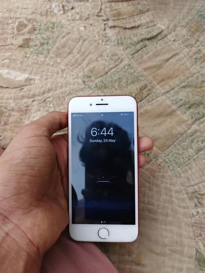 Apple iPhone 7