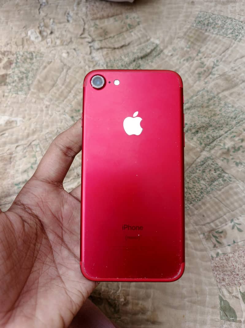 Apple iPhone 7 1