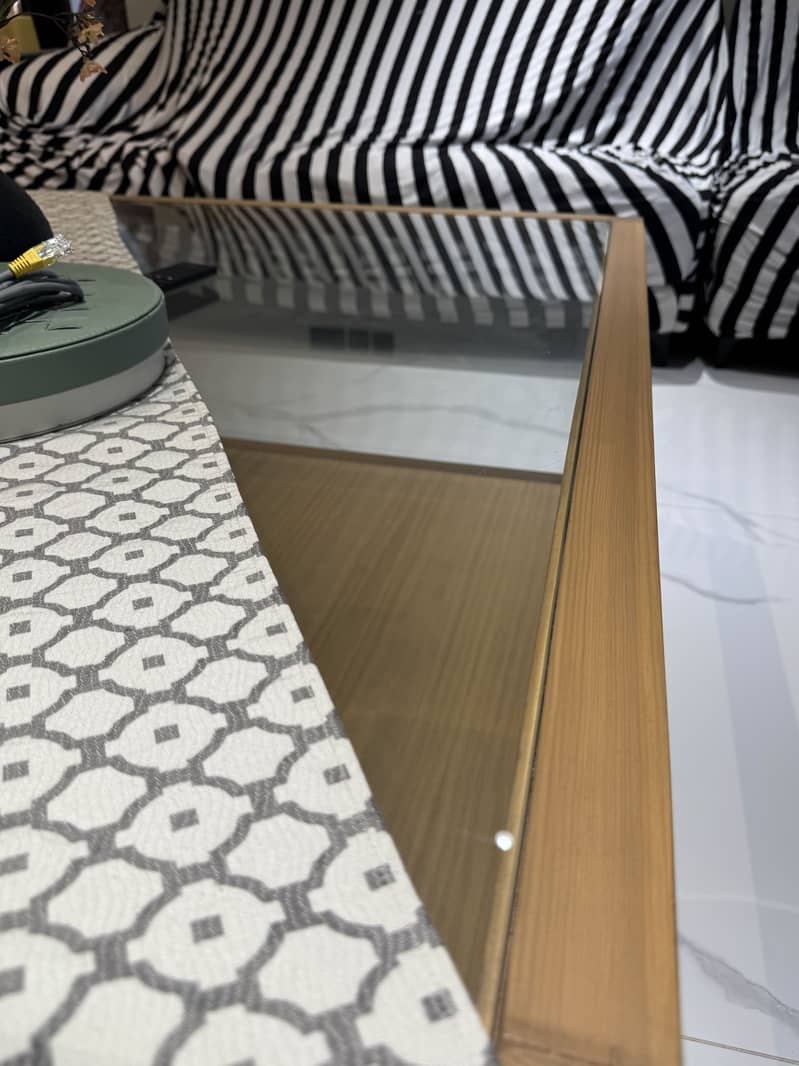 Center table 1