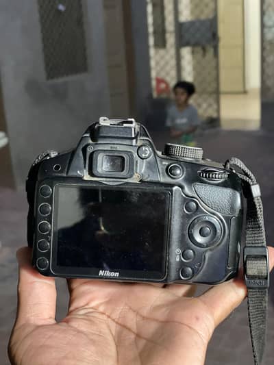 D3200