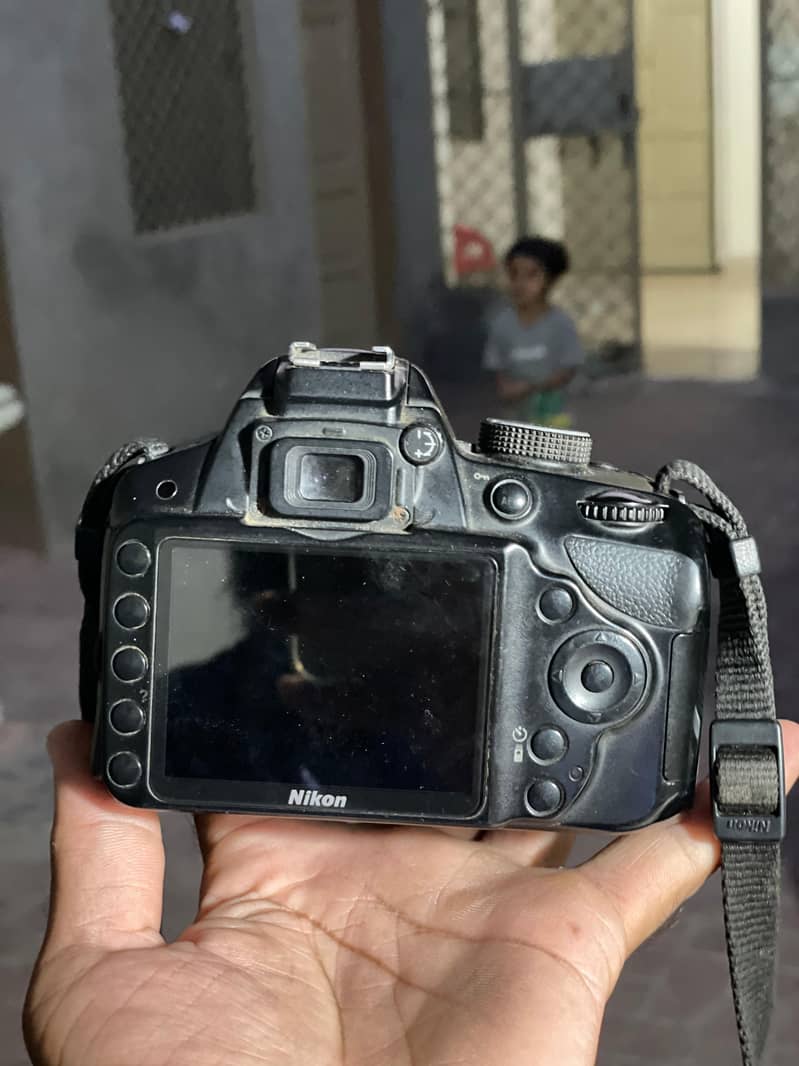 D3200 0