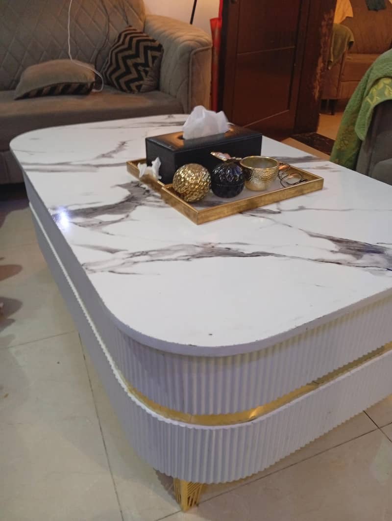 center table 0