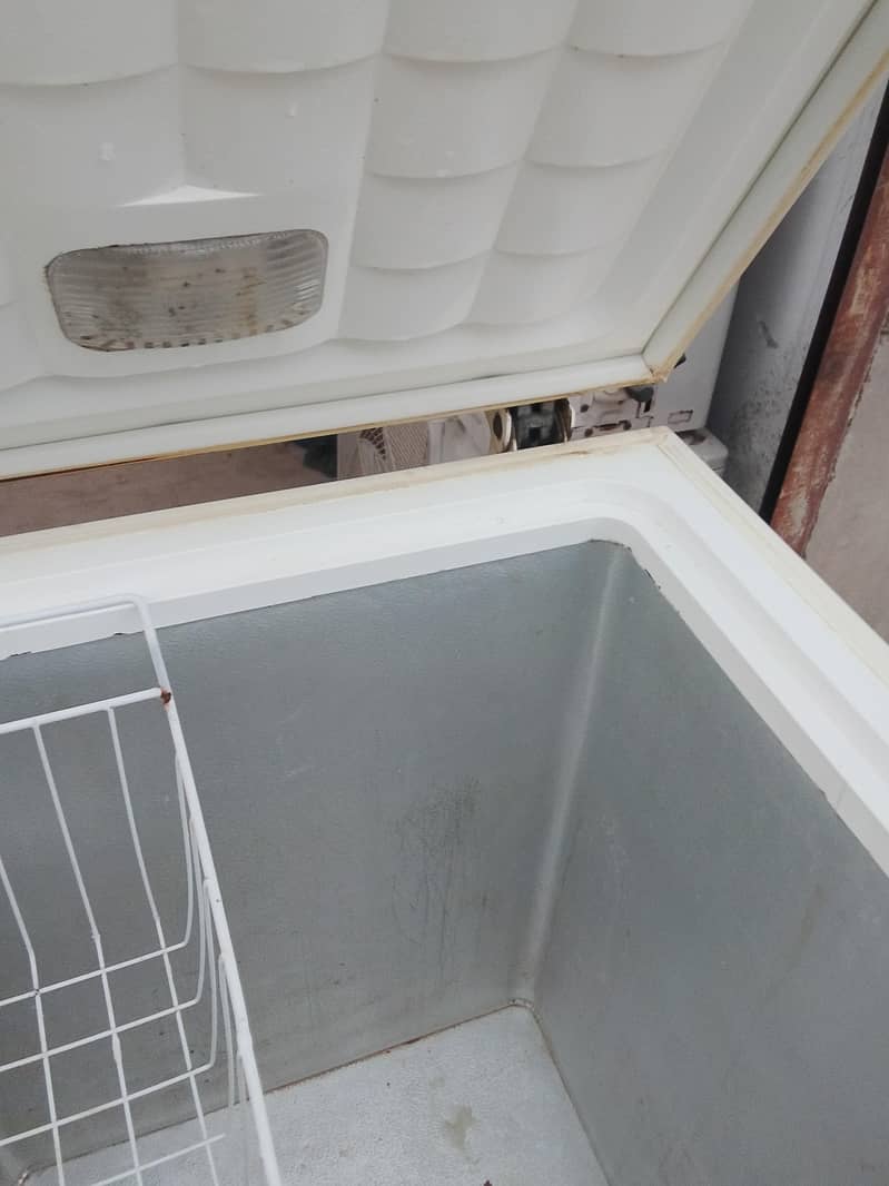Waves deep freezer 2