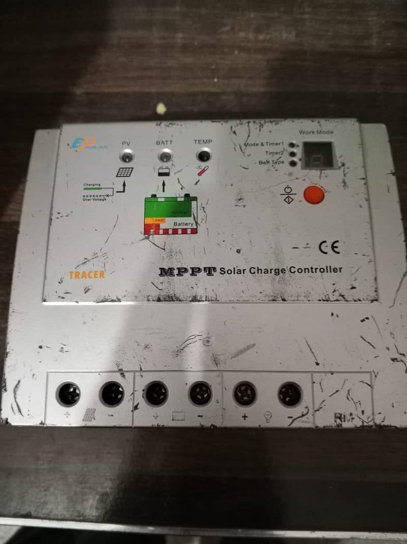MPPT Charge Controller 0