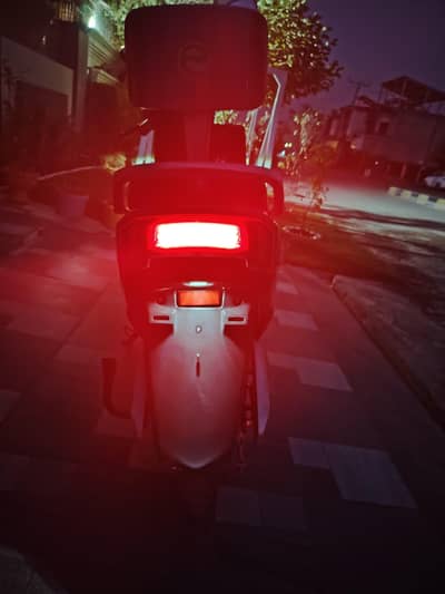 Electric scooter