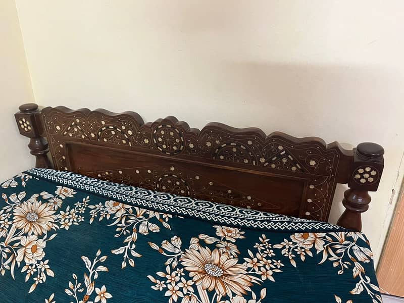 Sofa Sets & Bed 7