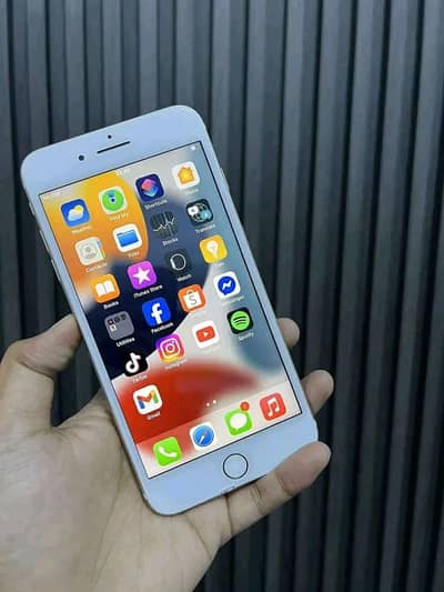 Iphone 7plus PTA approved 128gb My Whatsapp number 0348-55-58-176